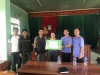 Viện kiểm sát nhân dân huyện Mang Yang, tỉnh Gia Lai thăm và tặng quà cho người dân nhân dịp Quốc khánh 2/9