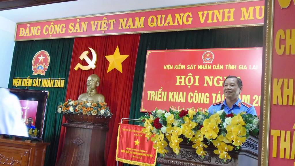 Đ c Nguyễn Đình Quang, Bí thư Ban cán sự, Bí thư Đảng ủy, Viện trưởng phát biểu